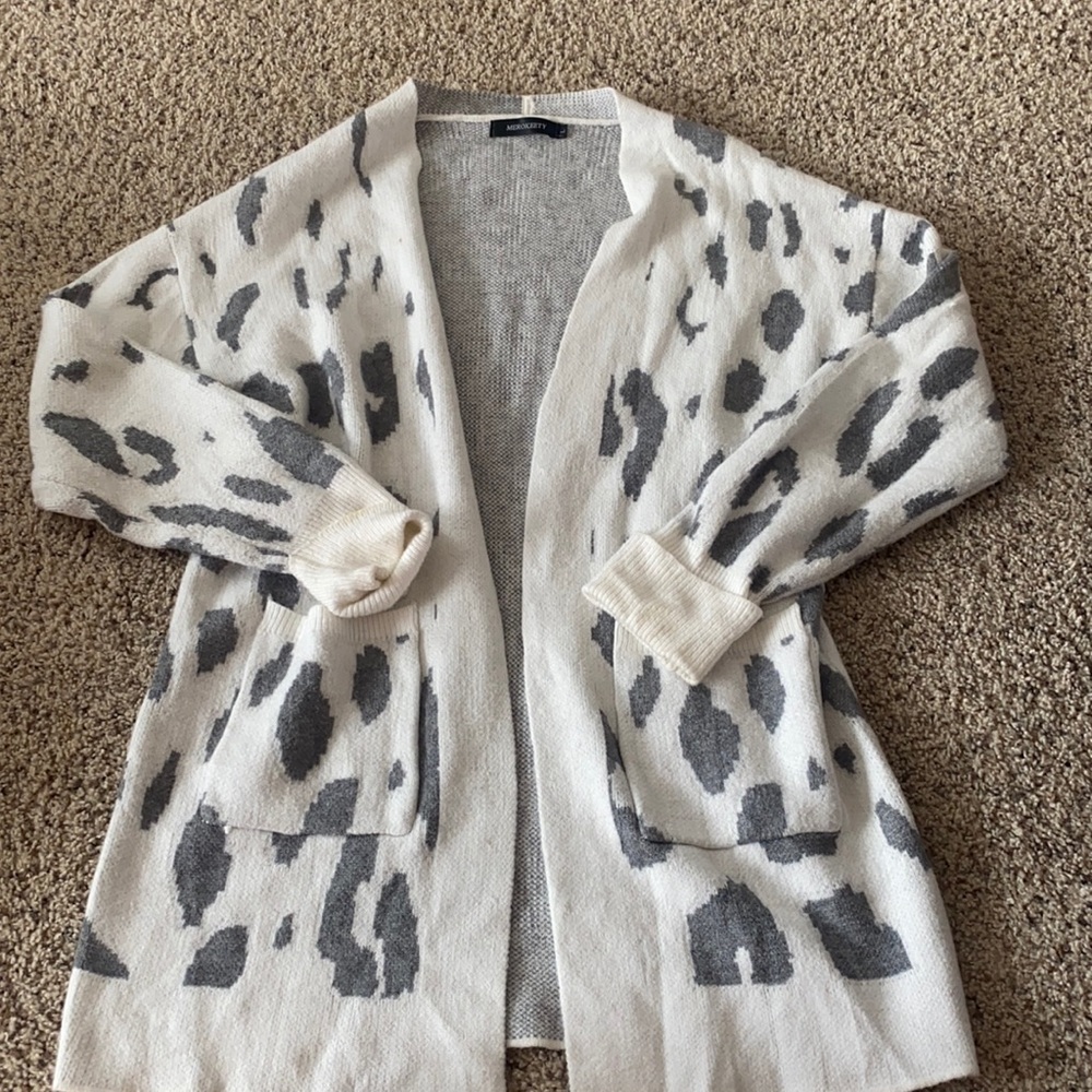 White and grey cardigan